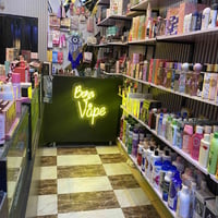 بضاعه كوزمتك  شلع ٤ ملاين الشراي بس يدخلي فقط بضاعه تواصل ٠٧٧٤٧١٥٠٥٠٩