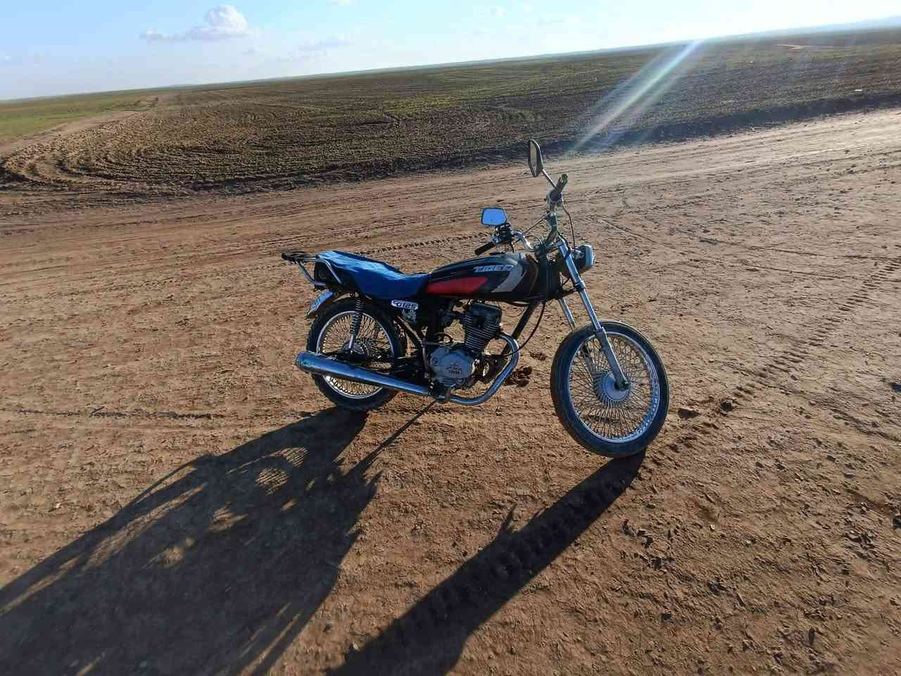 سلام وعليكم موطور خمس تسعات للبيع السعر 150 او للمبادله اذا اكو موطور تايكر وانطي فرق حسب القناعه الإتصال على الرقم ***********
