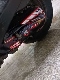 سبيزي ياباني • معدل • كاربون فايبر