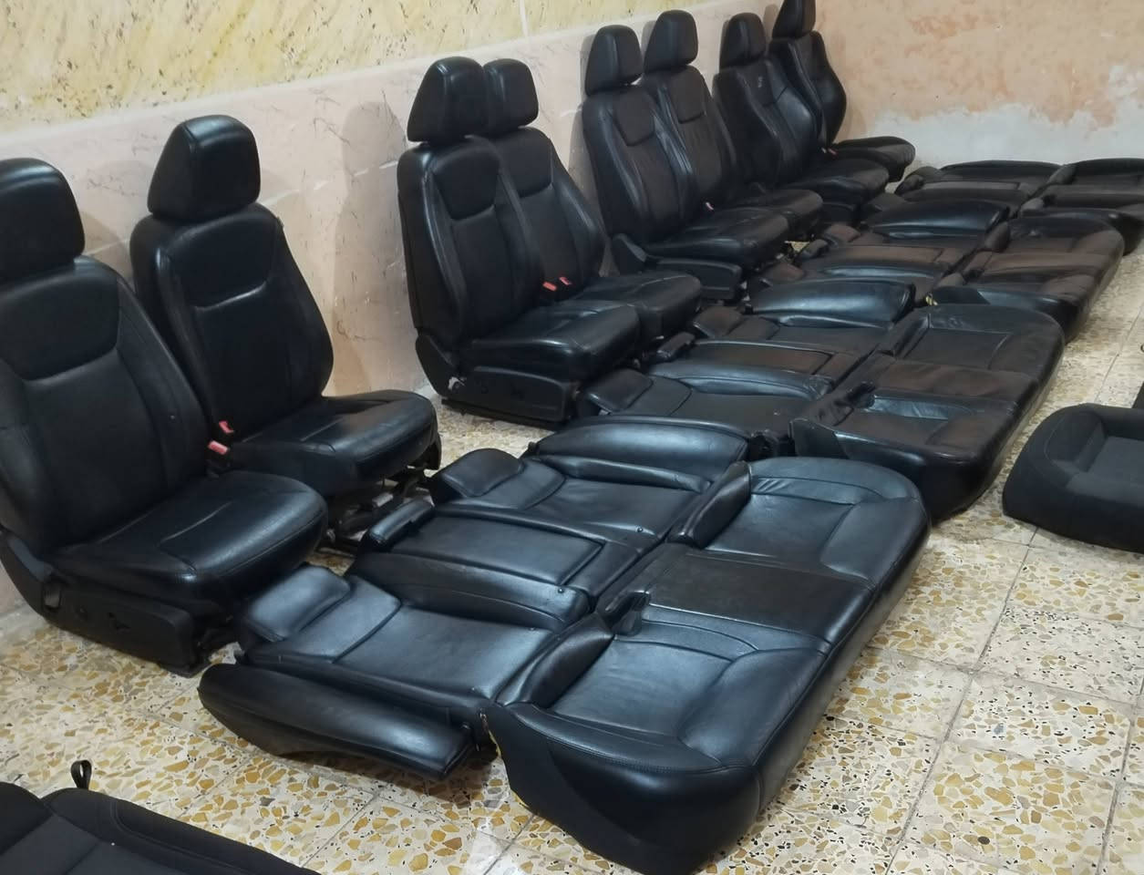 كشنات جارجر أوباما جلد
ترهم من موديل11 لحد 23

سعر 375 وبيه مجال

***********

#المريكيH
