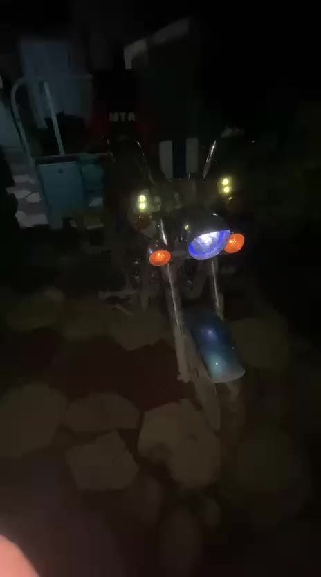 السلام عليكم ستوتات اصولي سمائيه كامله رقم للستلام
لحمره منفيس رقم اسود تحويل ثاني مكفولات من دعاميه للدعاميه محركات صار يومين من شادهن تخم تاير كله جديد حمره الفين وعشره زركه الفين ودعش سعر حمره مليون وربع ميه زركه مليون وست ميه وشراي لايكلي صور يجي يشوف مكان الكوفه


**إذا كنت صاحب هذا الإعلان وتريد حذفه لأي سبب، رجاءا أرسل رسالة إلى الدعم الفني**