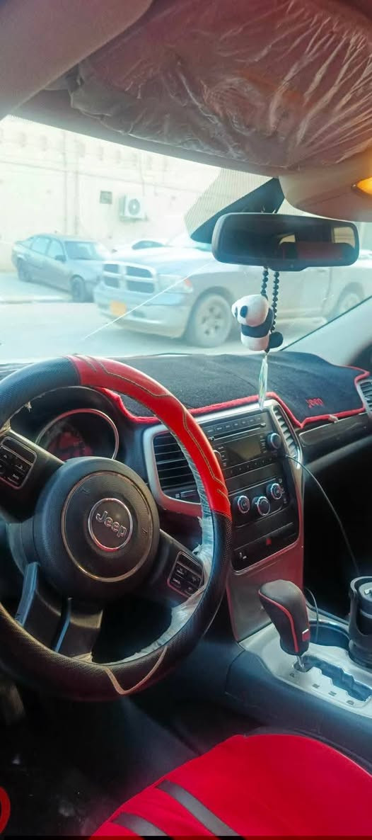 السلام عليكم متوفر جيب لاريدو موديل 2012رقم صلاح الدين 3ارقام جيب لاريدو موديل 2012
محرك 3600
قطعتين جاملق بدون دواخل بدون بونيد شرط عل سونار 
كير ومحرك شرط رقم صلاح الدين 3ارقام مميز بأسمي تحويل ثاني يووم سنويه لل28
بيها منضومه غاز تفويله ب11الف تمشيك 400كيلو 
تشغيل بصمه 
يده بصمه 
كامره بل مرايه 
تبريد فول 
ويل محدث 20
سعر 165وبيها مجال حك جيه 
تواصل ***********
***********
