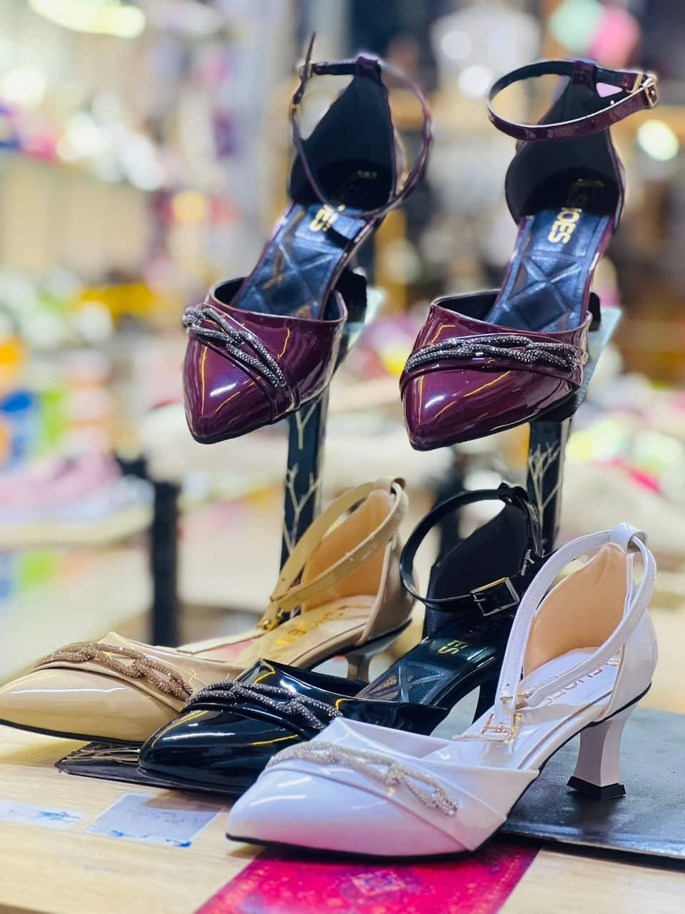 شياكه للاحذيه والحقائب
الزبيديه شارع ٢٠ 
مجاور سيد احمد للمواد المنزلية


**إذا كنت صاحب هذا الإعلان وتريد حذفه لأي سبب، رجاءا أرسل رسالة إلى الدعم الفني**