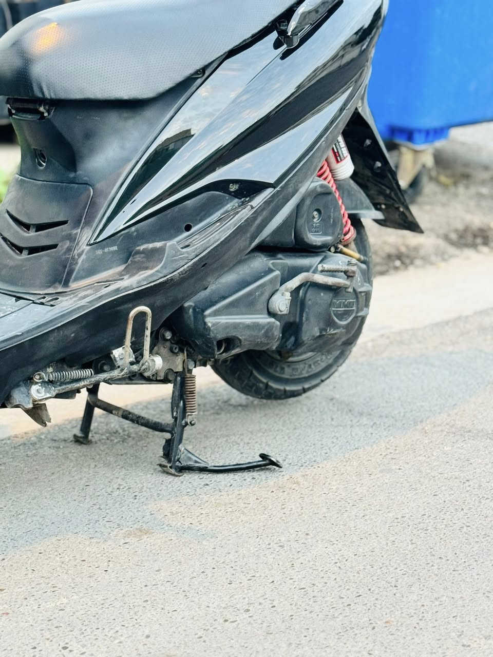 سلام عليكم شباب ماكس ١٤٠ رمبه رمبه مكينه سبانه مامخلي عليها مثل متشوفون بلصور المكينه من الداخل بعدهة ستيل دراجة خير من الله مكفوله من التاير للتاير مبدله كفرات تايوان اصلي للجمالية كهربائيات كله شغال دراجة اكفلهة من كلشي سعرها ٦٥٠ وبيها مجال مكاني بغداد مدينة الصدر ابيعلك من باب البيت دراجة تخبل بس اروح و اجي للدوام ما اطلع بيها هواي رقمي *********** اسف ع الاطالة
