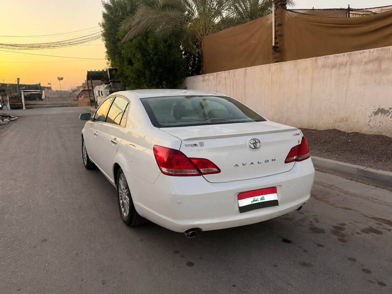 السلام عليكم Avalon موديل  2010 بصمه أبواب كشنات جلد كهرباء كأمره خلفيه تبريد ثلج تخم تاير جديد مع محرك ؏ شركه صدر امامي وخلفي جديد السياره لمتد فول مواصفات رقم جديد سليمانيه بأسمي السعر ١٥٤ وبيها مجال سياره منضومه زنون  ***********
