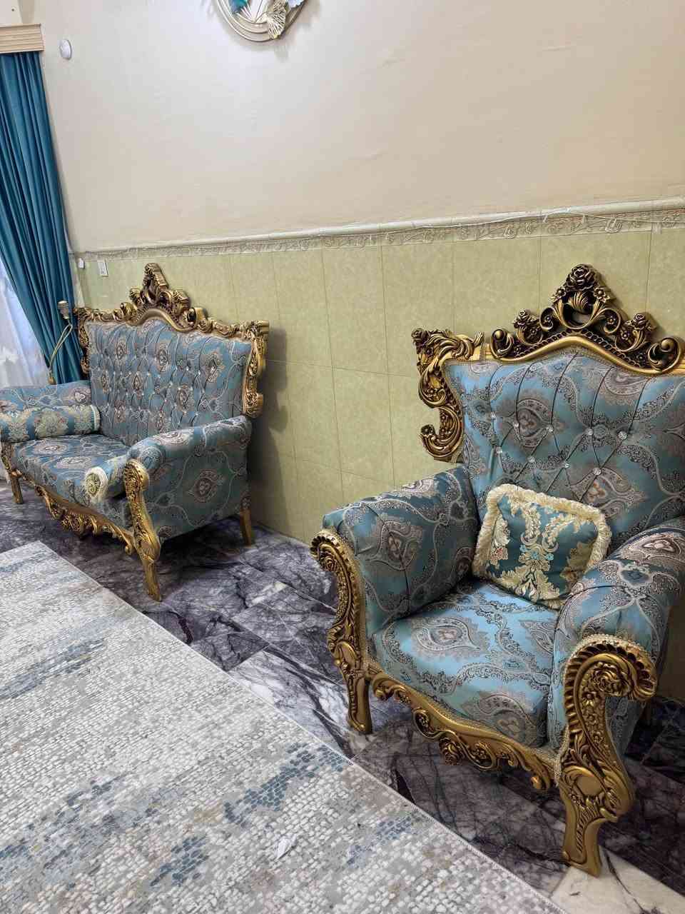 تخم ملكي اخو الجديد مستعمل شهرين
قنفات كبار 2 ام 3 نفرات
قنفة وحده ام نفرين
كراسي 2
ميز كبير واحد 80x80
طبلات ثنين صغيرات
السعر 750 المكان كربلاء حي المعملچي
*********** كربلاء, العراق
