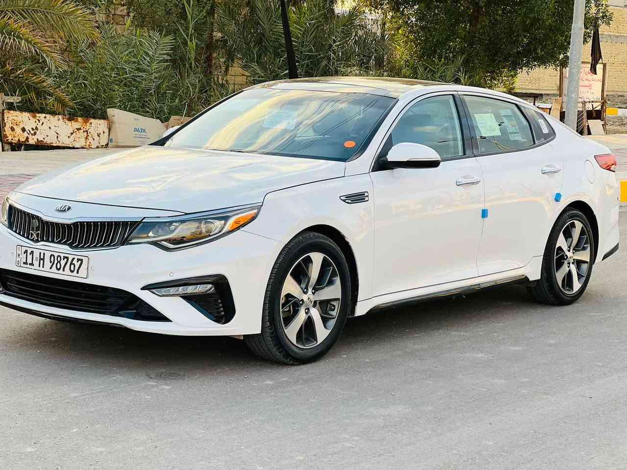 السلام عليكم 
كيا اوبتيما 2019 أمريكي حادثها جاملغ وبنيد مبدلات والباقي كفاله رقم بغداد تحويل فول مواصفات للاخير واحد على واحد ماشيه 90 الف 
محرك 2400 كزوزين 
السعر 153 وبيها مجال الشراي يتصل وبلخدمه *********** مكان السيارة ناصريه مركز
