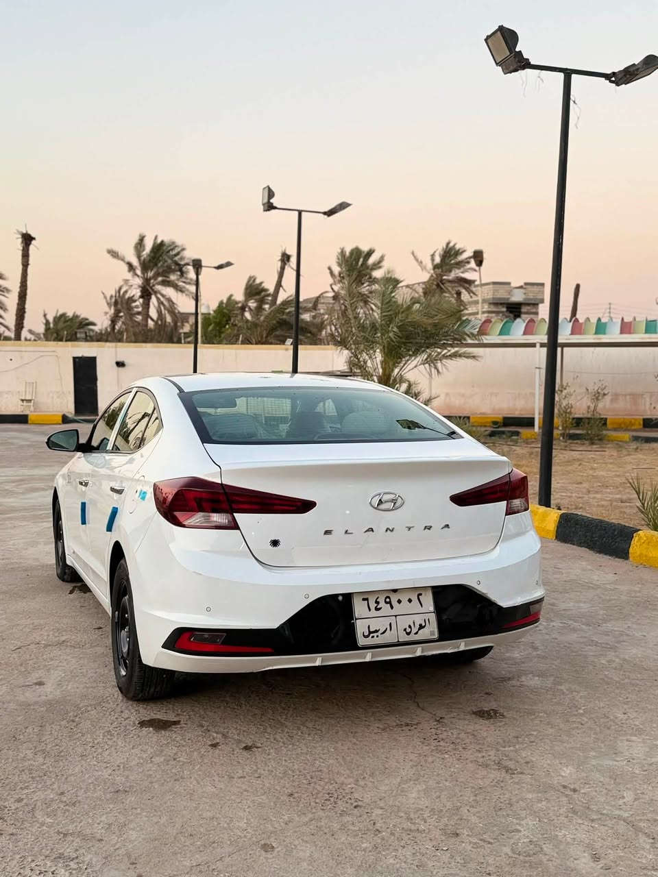 السلام عليكم
النتره 2020 خليجي .

مكفولة من الصبغ والتبديل كفالة عامه

مكينة 2000 دوش مكفولات 

رقم أربيل بعد 6 اشهر وتنتهي 

بيها بارد وطخه ب دعاميه الاماميه ركن ايمن 
   مواصفات 

فتحه سقف ، بصمه ابواب، صندوق ذكي، حساسات أماميه خلفيه، لد نهاري، قطعتين تبريد، تحكم ستيرن، اشاير بل مري , ثلاث انضمه قياده، 

تبريد وتدفئه شغال 

مدخل (AUX_USB)

منظومه تبريد جديده 

تخم تاير 

حداديه كلها جديده 

السعر 135 

***********
