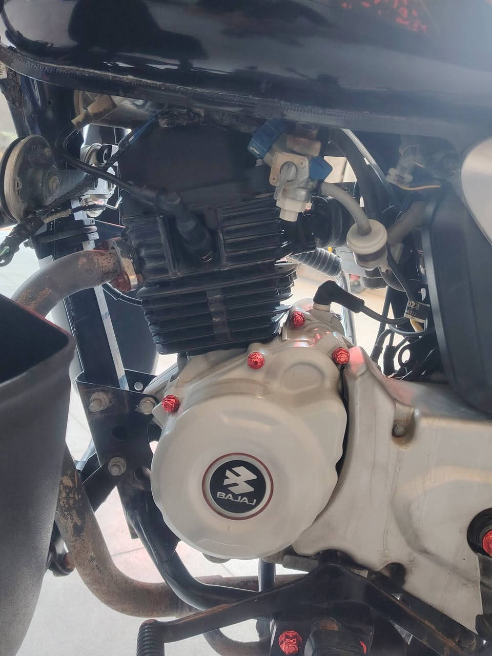 بوكسر موديل 2023 سنوية ولوحات مفتوح المحرك تجفيت شركة صار شهر. السعر مليونين و350الف. ***********
