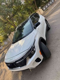 للبيع  KIA SELTOS S 2024 السياره فول عدا الفتحة  تو كلار  بصمه  تشغيل ...