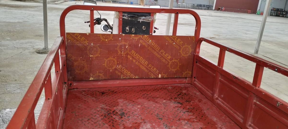 السلام عليكم ستوته للبيع أوراق كامله موديل 2018 السعر مليون و 800 وبيها مجال قليل مكاني الناصريه الغراف  الرقم ***********
