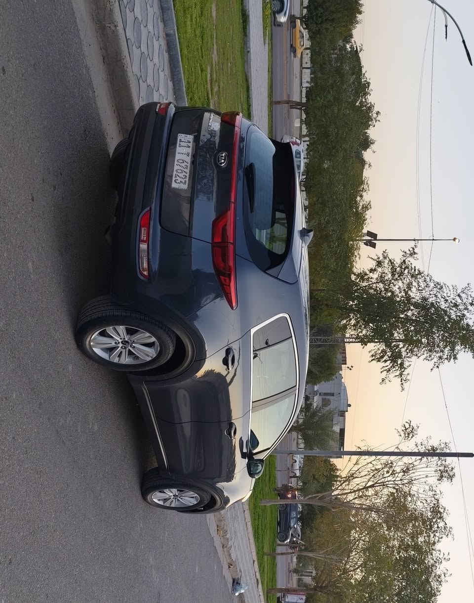 سبورتج 2018 أمريكي 
محرك 2400 GDI 
ماشية 80 mil 
سيارة داخلة كلين 
بيهه صبغ هنأ بالعراق 
رافق  صور سونار
الكير والمحرك مكفولة 
بلوجكترات أمامية 
صدر امامي وخلفي 
دبلات كله جديد 
تبريد قطعتين ثلج 
شاش كبيرة 
كاميرة خلفية 
شاشة عطلات
مانع انزلاق
بريك ABS
تحكم بالسرعة
تحكمات ستيرن 
رقم بغداد دولي هزة جديدة
سنوية بسمي تحويل مباشر 
مكانها بغداد حي العامل 
السعر 133$ 
***********
