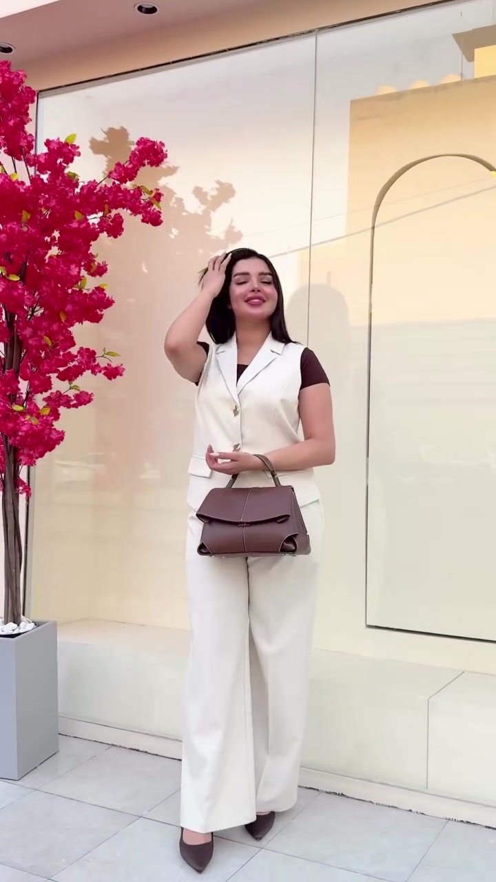 طقم قطعتين 
متوفر ب 9 الوان


**إذا كنت صاحب هذا الإعلان وتريد حذفه لأي سبب، رجاءا أرسل رسالة إلى الدعم الفني**