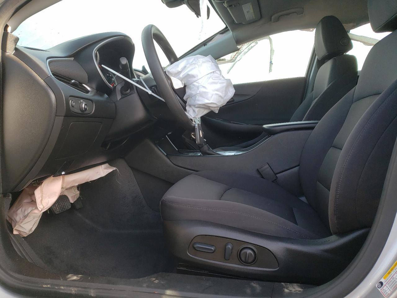 سلام عليكم
ماليبو موديل 2022 LT
رقم اربيل 
ماشيه 98 مايل 
الحادث فقط جاملغ امامي 
كير محرك 
حداديه بشرط
تبريد ثلج
عنوان كربلاء 
السعر 125
للاتصال ***********
