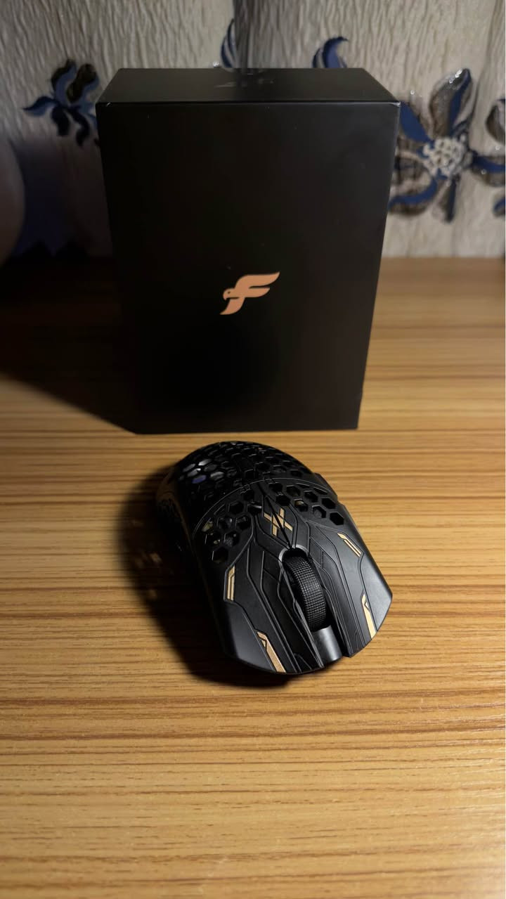 فاينل ماوس للبيع استخدام شهر مكان النجف للتواصل *********** النجف, العراق
