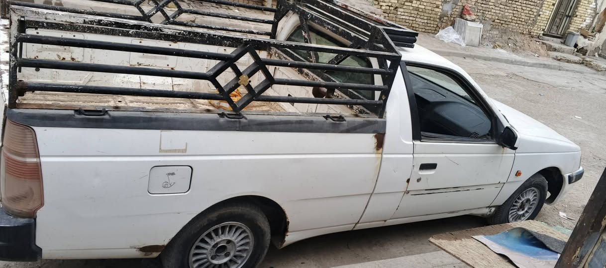 السلام عليكم سياره بيكم اريدو مديل 16سياره كير مكينه مكفول باقي كوم حديد سعر 25ورقه وبيه مجال قليل عنوان ميسان العماره رقم ***********
