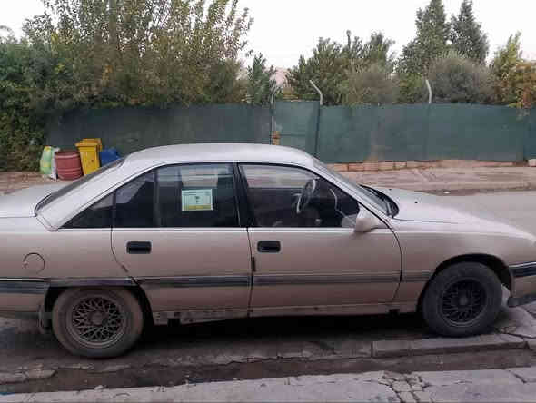 اوميكه ١٩٩٢  سعر ٣٥ومجال
سنويه هزه كله جديد
غرام صفر
*********** دهوك
