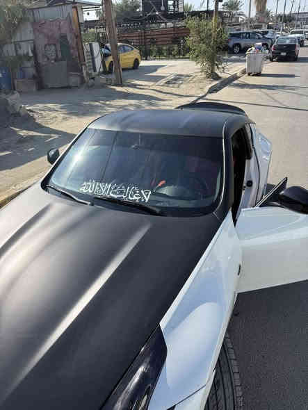 نيسان (z)للبيع فول موصفات من عده الفتحه  سياره كير محرك مكفول السياره فول نشاط   ومسروف عليه جاهزه. لاخير قطعتين صبغ وقطعه اكلير للجماليه  مديد (2010) الموقع لاعظميه اصليخ  السعر 125وبيه مجال  ***********
