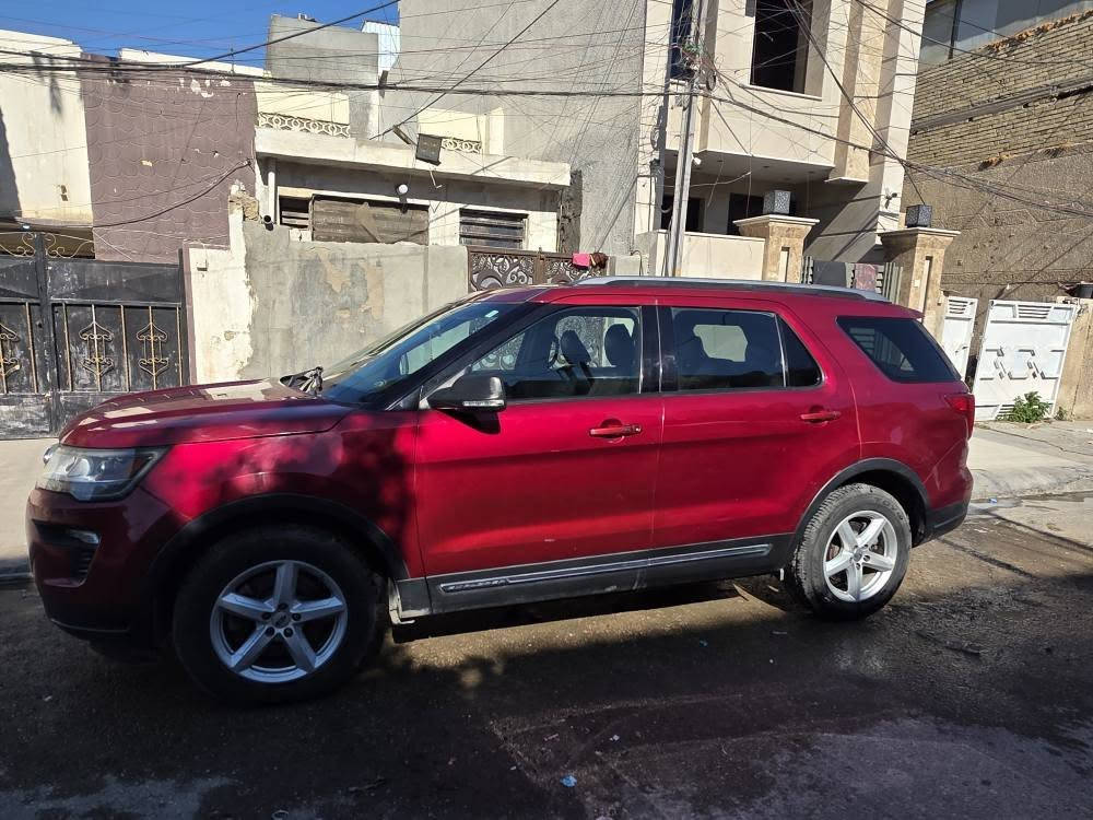 فورد اكسبلور XLT 2019  رقم بغداد، سعرها ١٨٠٠٠ مبدل بنيد فقط سنوية باسمي ماشية96000km نواقصها فريز تبريد فقط مكفولة كير ومحرك ودواخل كهربائيات كلوب الايرباك مشتغل وبيها تكحيلات.. مكانها حي العامل *********** بغداد, العراق
