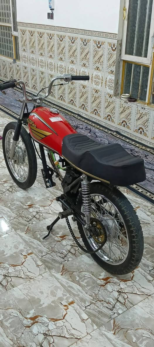 للبيع سعر 425 وبيها مجال شراي خاص ***********

