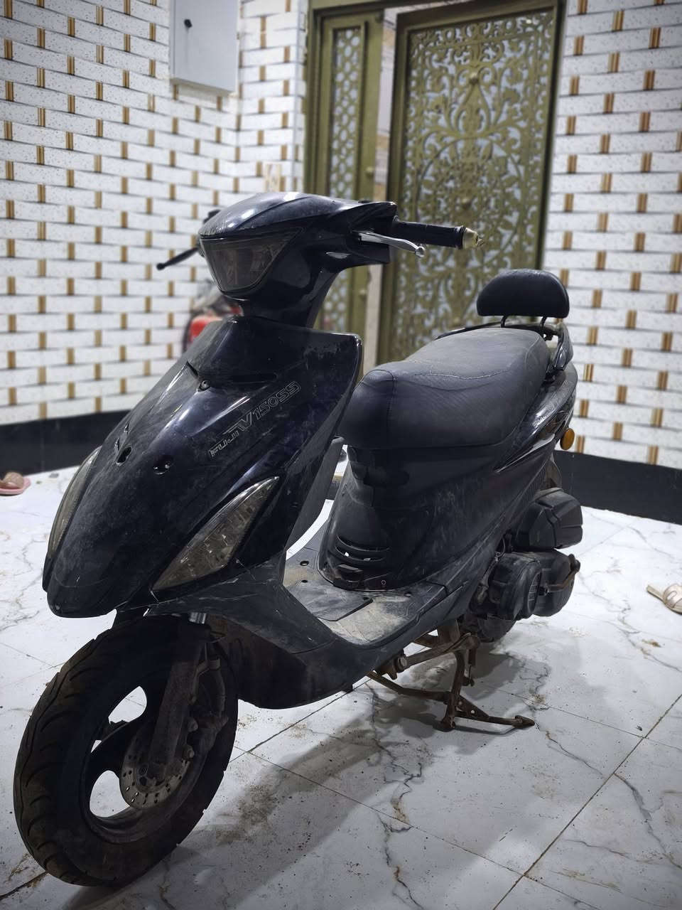 سلام عليكم ادرس للبيع لون اسود 2020 مكينه ناعمه وتخبل كهرائيات ما ملوعب بيه كلوبات اشايركلشي شغال بس طافيه 

السعر: 250    *********** فقط واتساب مكان ابو الخصيب
