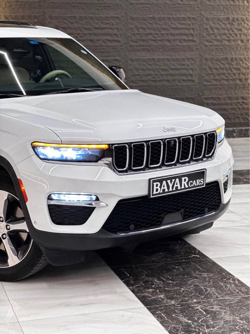 Jeep grand cherooke
2024
27000km
Harlem 
Clean title
Limited plus
*********** أربيل, العراق
