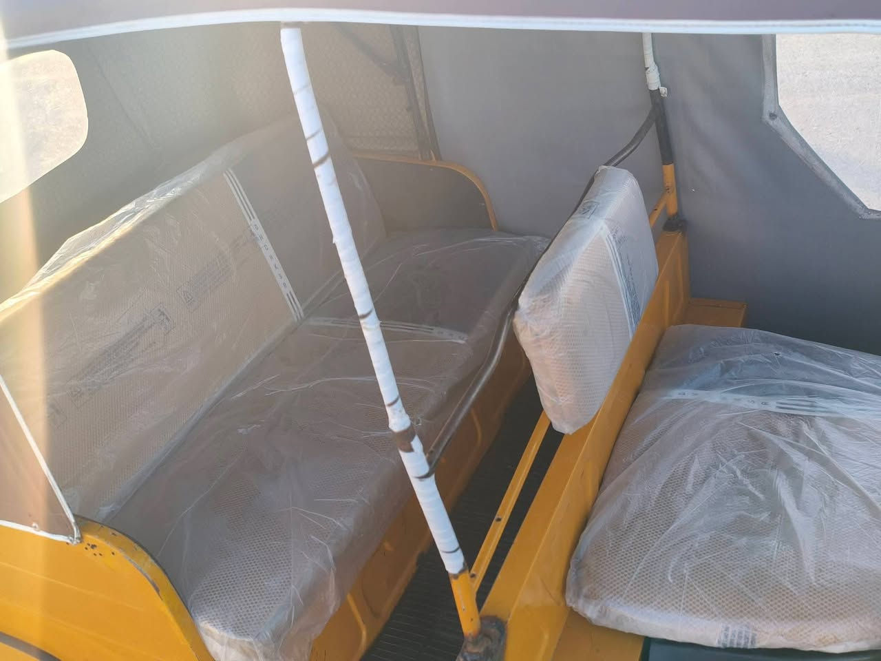 تكتك 19مكفوله ماعده بارد بل لغد الايسر  والباقي مكفول رقم وسنويه تحويل ثاني يوم
5650  وبيه مجال 
***********
