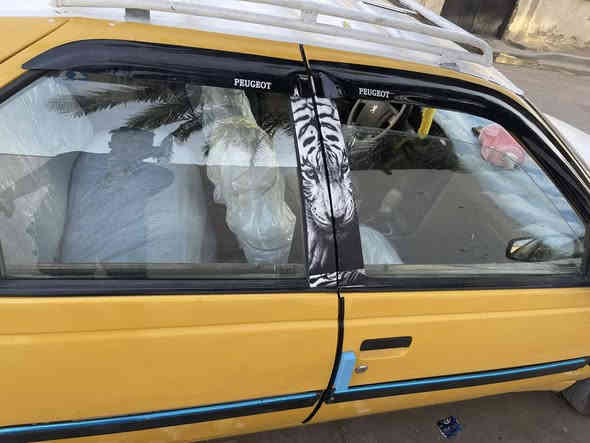 بيجو لميس ٢٠١٦ مبدل بيه باب سايق وشوي بارد ليوره سنويه جديده محرك وكير فرنسي تمام سعر ٣٧ ورقه مكاني بغداد طوبجي خلف سجن احداث هاتف***********
