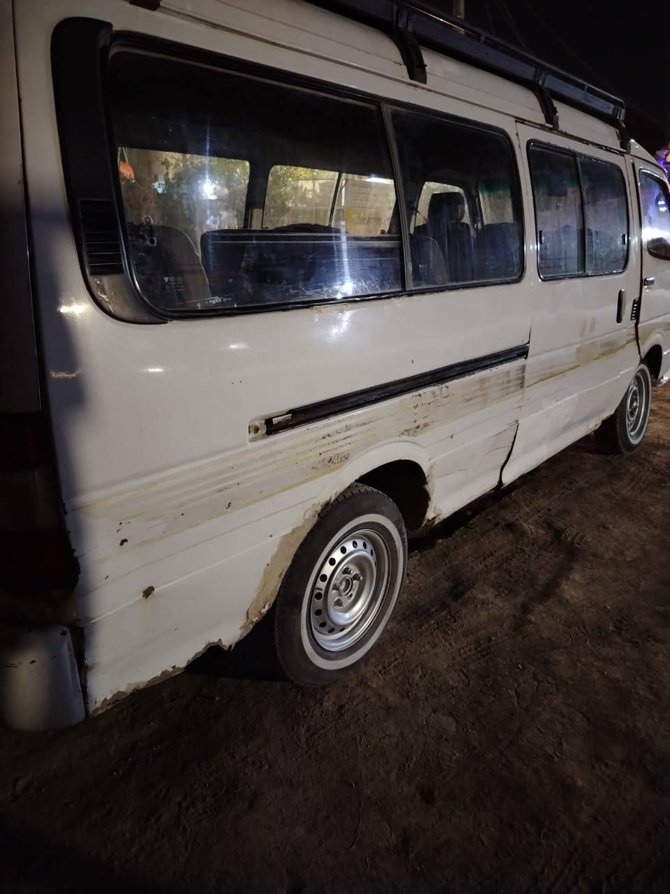 يا الله السلام عليكم رقم بغداد سياره فوتون موديل 2009 كير ماكينه لا تنقيص ولا تبخير شرط كهربائيات كلها شغاله سياره لا ضربه ولا قياس ولا تكايه هم كفاله الله شاهد تخم تاير صاله اسبوع من شاده كشنات مالك ساراس باور شغال لايتات جنون هورن شغال بوش سوبايه جديده سبير موجود جاك موجود درع وراء موجود يعني السياره جاهزه وما نقص بيها برغي قبل للشارع تشتغل بيها على باب الله الله شاهد اني كامش بيها خطوط ومستعجل على بيعتها عندي مريض مكاني بابل الاستفسار على الرقم*********** السعر 20 بيها مجال للطيبين
