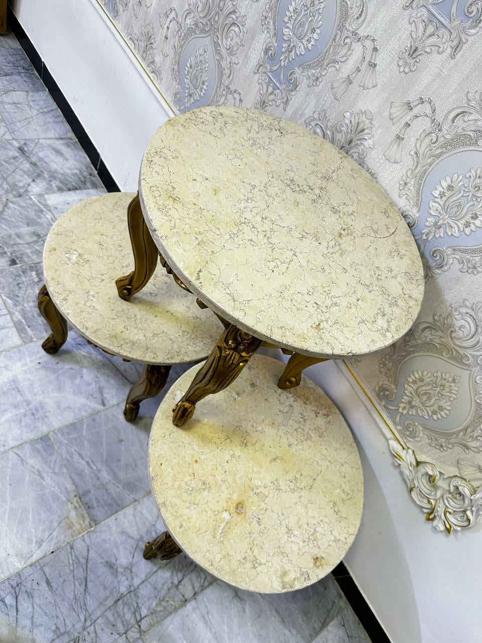 السلام عليكم 
للبيع طبلات زان مصري 
وحده وسطيه كبيره و٣ صغار 
نضيفات جدآ 
العنوان / بغداد حي اور خلف سنتر حي اور 
السعر / ١٢٠
لا يوجد توصيل *
التواصل خاص


**إذا كنت صاحب هذا الإعلان وتريد حذفه لأي سبب، رجاءا أرسل رسالة إلى الدعم الفني**