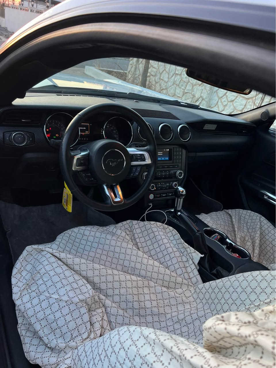 للبيع فورد موستك موديل ٢٠١٧ - ٦ سلندر ٢ بصمه ماصفات معروف ماشيه ٦١مايل سنه وي ٢٠٣٠ شهر ٦ سياره اي نواقي مابيها سياره جديد كير محرك مامفتوح اكسل كهرباي كلة شرط اربع قطعه و شبر صبغ  بدون دواخل بدون ارباك صبغ بس بخ مكان اربيل *********** أربيل, العراق
