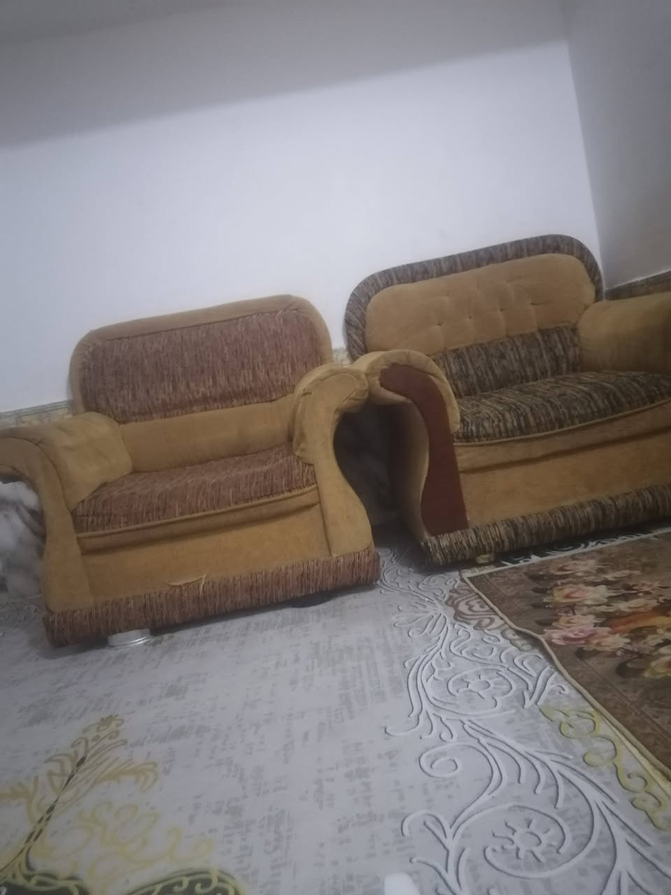 السلام عليكم
تخم للبيع 14 مقعد السعر 150
***********
