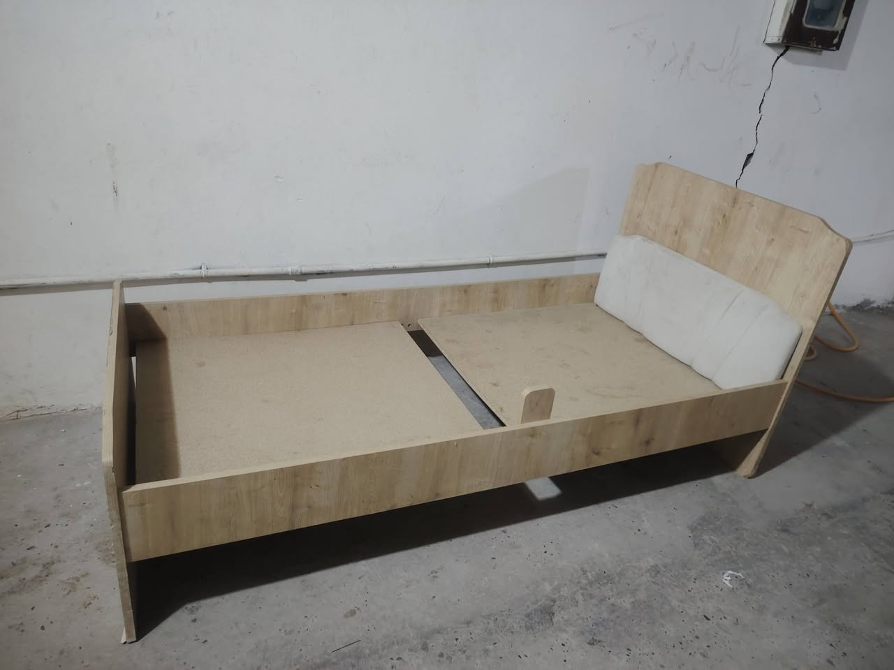 سلام عليكم جربايه نفر تزكام مستخدمه قليل شغل 
عراقي نضافه بعدك كدامك الشرار بي خير ويدلل 
السعر 75 وبيه مجال مكاني نحف شارع الخيمه وهاذا 
رقمي ***********
