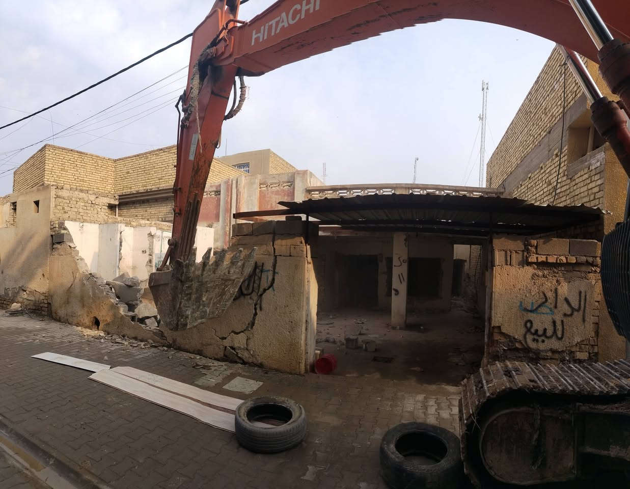 لسنا الوحيدين ولكننا الأفضل 

كادر جاهز لتفليش البيوت القديمة ورفع الأنقاض
وتسليم ارض جاهزة للبناء الحديث بأسعار ***********
