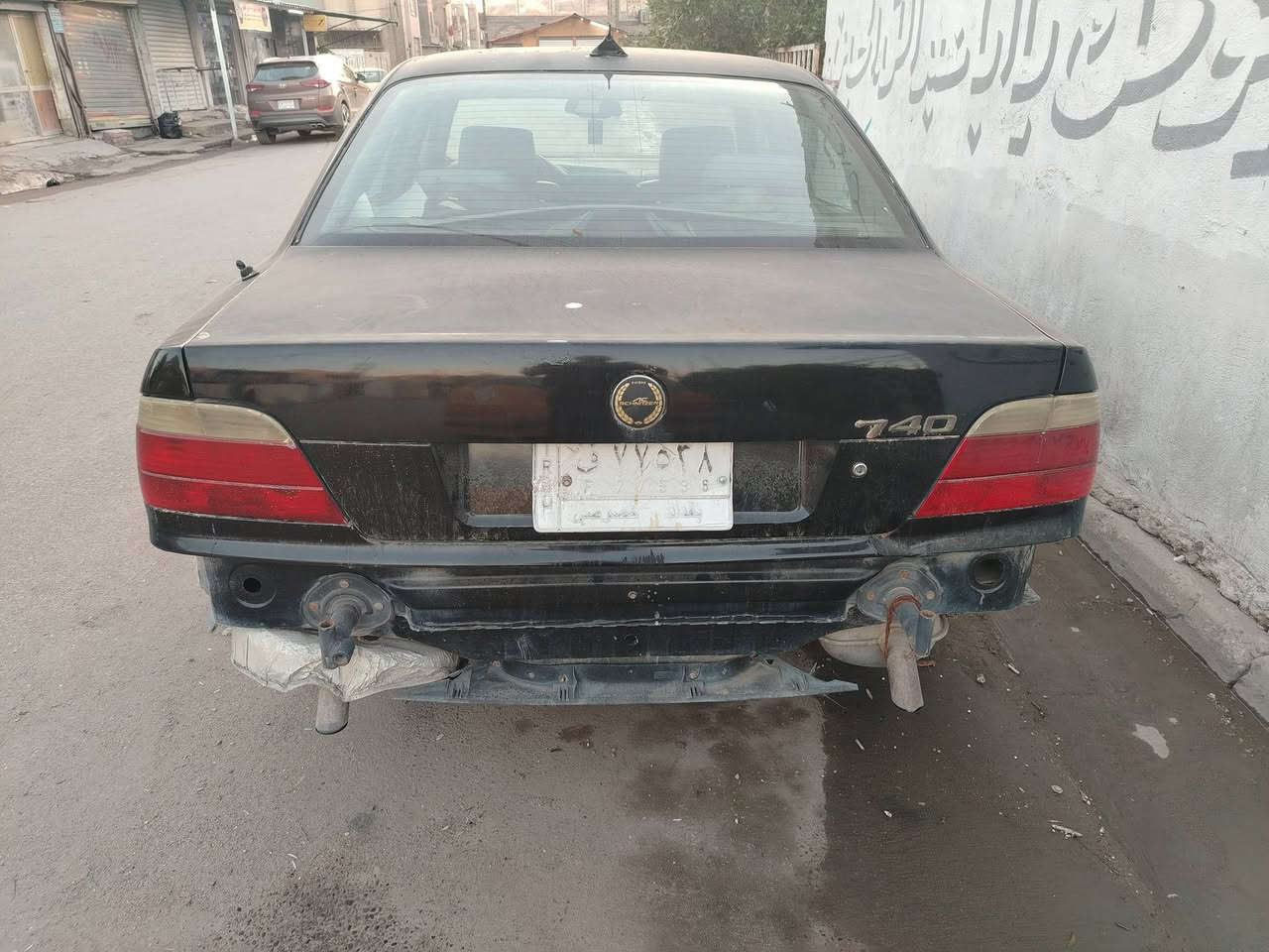 خفاش 740 موديل 95 محدثه 2000 رقم بغداد طرف ثالث مكينة وكير مكفولات كير تمساح غرفه جلد كهربائيات كلها شغاله بدون حادث السعر ٣٧ بكان بغداد الحبيبيه قرب ساحت الحمزه رقم ***********
