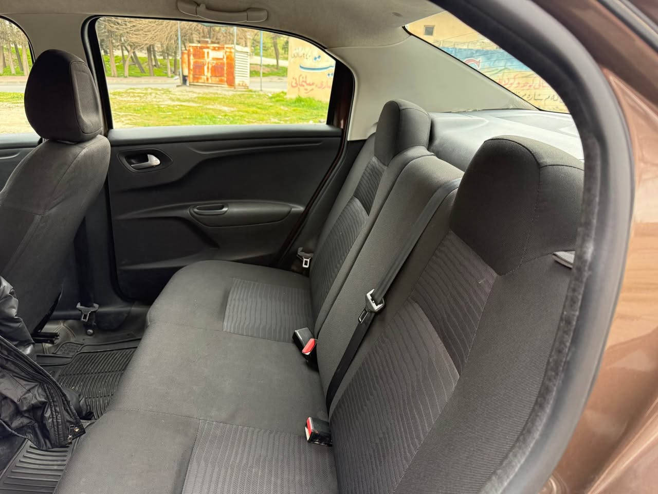 بیجو فرنسی ٢٠١٥. بی بۆیاخ. گیر و مە کینە و پیشی بە شە رت  سفری شە ریکە ی عبید عمر.   تایە ی تازە  تە برید بە شە رت رە قم سلیمانی سە نە وی تا ٢٠٣٠ تا زە یە.   لە سە ر دە قی شە ریکە ما وا یە ک دینار مە سرفی نیە.  تە حویل خرامە برا وە بە شەرت.   ٦٩$ مە جال 
*********** السليمانية, العراق
