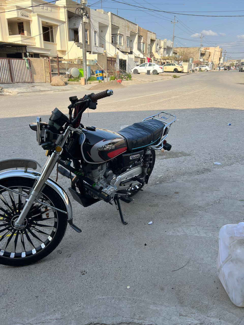 نامي برو
محرك 200
منافيس موجود
كهرباء شغل 
محرك كبس 
موجود بحركه 
تواصل واتساب ***********
