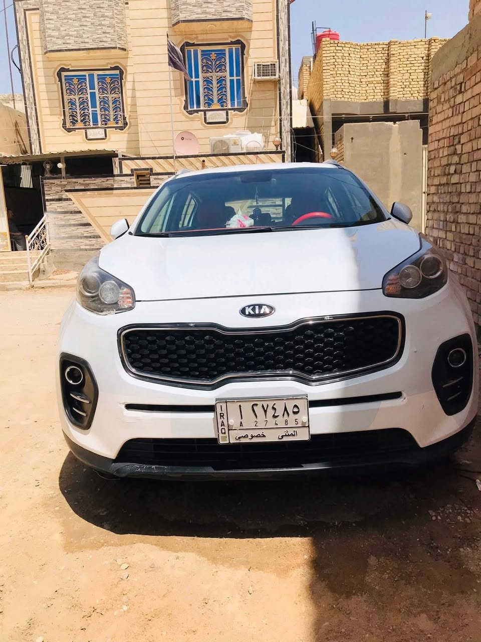 السلام عليكم للبيع كيا سبورتج موديل 17وارد خليجي ماشيه 113الف وراح تطب 114 الف والسياره كفاله عامه السعر 180 وبيها مجال مكاني السماوة حي الشهداء الثاني للاستفسار اكثر اصل على الرقم أو راسل واتساب ***********

