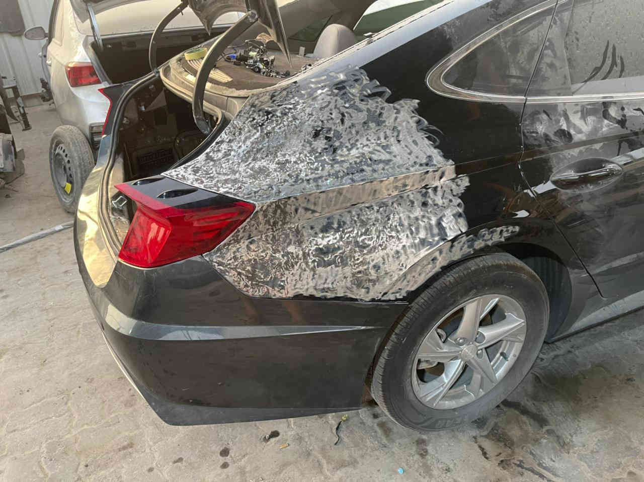 السلام عليكم +سياره سوناتا موديل 2020 سياره معوقين رقم بغداد مكان واسط سياره وارد امريكي ضرر بل جاملغ الخلفي السياره بدون ايرباك
موصفات:
تنبيه امامي
توقف ذاتي 
مثبت سرعه
تثبيت مسار
قياده ذاتيه 
كامره متحركه 
السياره محرك 2500
اربع انظمه قياده (الاسبورت+الاقتصادي+الذكي+والاعادي)
تحديد مسار
السايد بريك كهربائي
اوتو هولد
بارك ذاتي
بريك بمساعده 
كامره ارضيه متحركه
شاشه كار بلي

وصور الحادث بل خاص 
السعر ١٥٥ 
***********
*********** الصويرة, واسط
