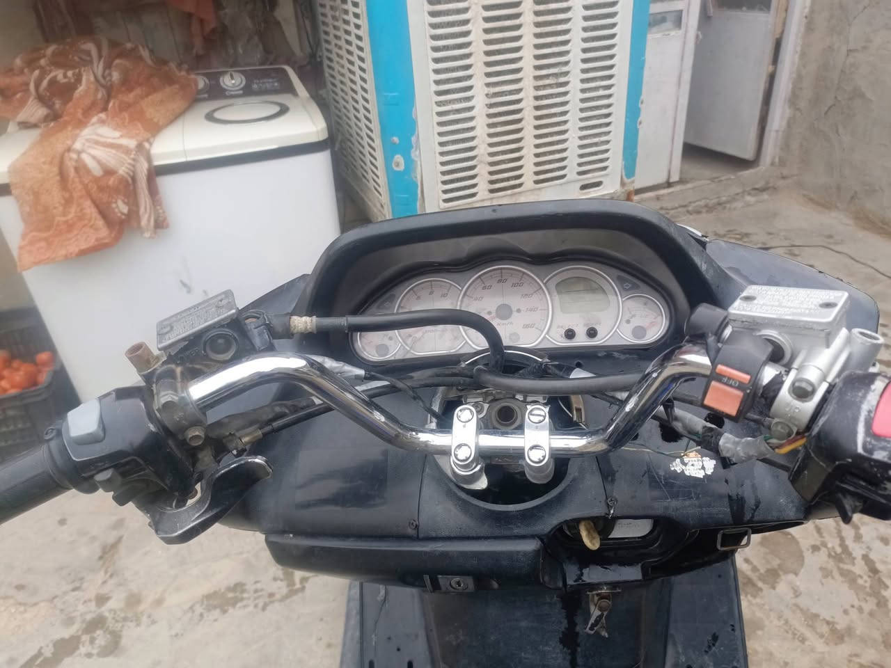 ياماها ماجسته دبل رون جاهزة من كلشي سعر 350وبيه مجال ***********+***********
