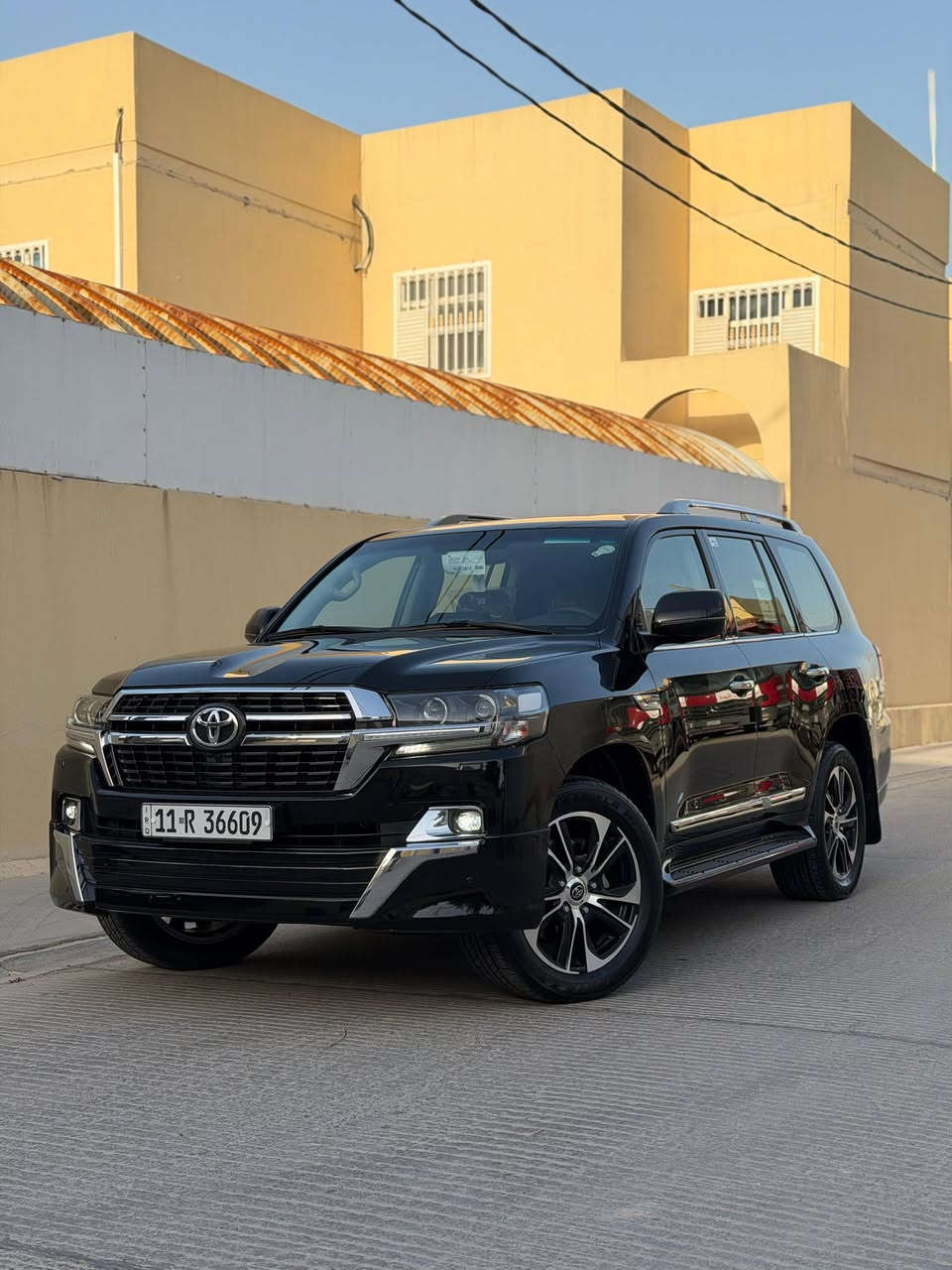 🚘 للبيع – Toyota Land Cruiser بريم موديل 2021 🔥

🔹 ممشى: 135 ألف كم
🔹 كفالة موجودة ✔️
🔹 دبل ثقيل وخفيف
🔹 محرك 4000cc قوي واعتمادي

✨ المواصفات الكاملة (بريم):
▪️ جلد فاخر (تدفئة + تبريد)
▪️ مقاعد كهرباء + ذاكرة
▪️ شاشة كبيرة
▪️ كامرات 360
▪️ حساسات أمامي وخلفي
▪️ فتحة سقف
▪️ تشغيل بصمة
▪️ ثلاجة أمامية
▪️ مغلفة PPF حماية كاملة

السيارة نظيفة جداً واستعمال راقي
الفحص مفتوح للجادين ✔️

📍 المكان: النجف
📞 ***********

💰 السعر: 55,000 
 قابل للتفاوض للجاد فقط

اللي يريد سيارة جاهزة بدون صرف يتفضل يتواصل 🔥✨
