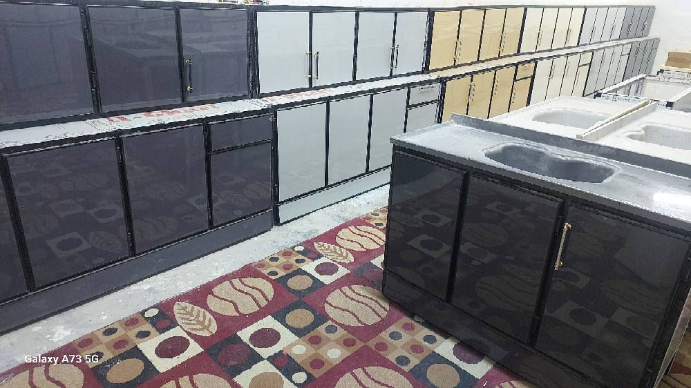 كاونترات شغل مبطن درجه اولى. بوري محشه خشب. مترين مع سنك متر و٣٠ ٦٥٠. مترين ونص مع سنك متر و٣٠. ٧٥٠ نبدل مستعمل بل جديد. متوفر خدمه توصيل خليك بلبيت ندزلك كاونتر ميعجبك رفض طلب لا تدفع اجور تواصل ***********واتساب البصرة, العراق
