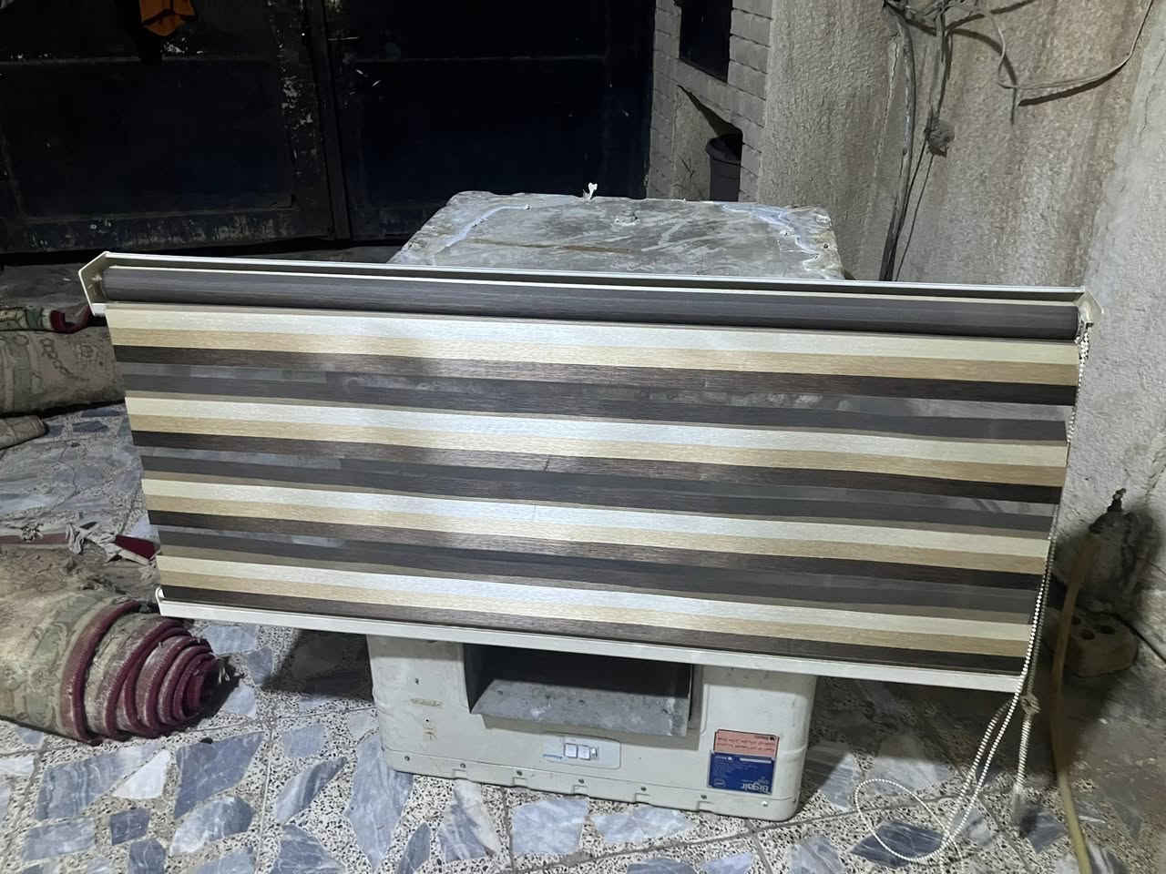 زوالي عدد 2 ايراني نظيف  و بردة سلايد قياسات 2في130 كلهن شلع ب 25 بغداد الشعب حي البساتين ***********
