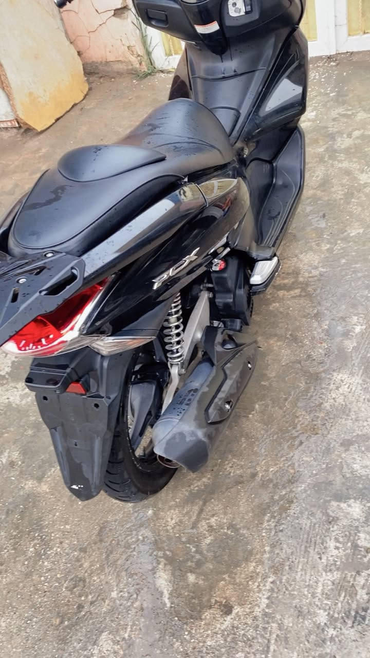 دراجه pcx للبيع جيل اول محرك 150 مكينه مكفوله نظافة 100% حساسات حساس ازدحام حساس ستان 
ماشيه 78 الشراي يدخل خاص مكاني الكوت


**إذا كنت صاحب هذا الإعلان وتريد حذفه لأي سبب، رجاءا أرسل رسالة إلى الدعم الفني**