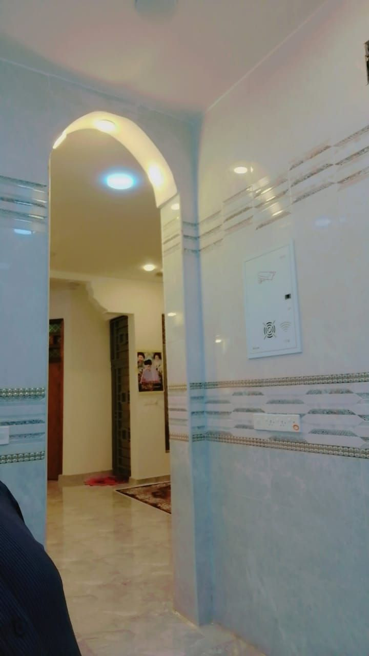 بيت للبيع مساحه 200 متر بدايه منطقه حجي حسن الجمعيات ***********
