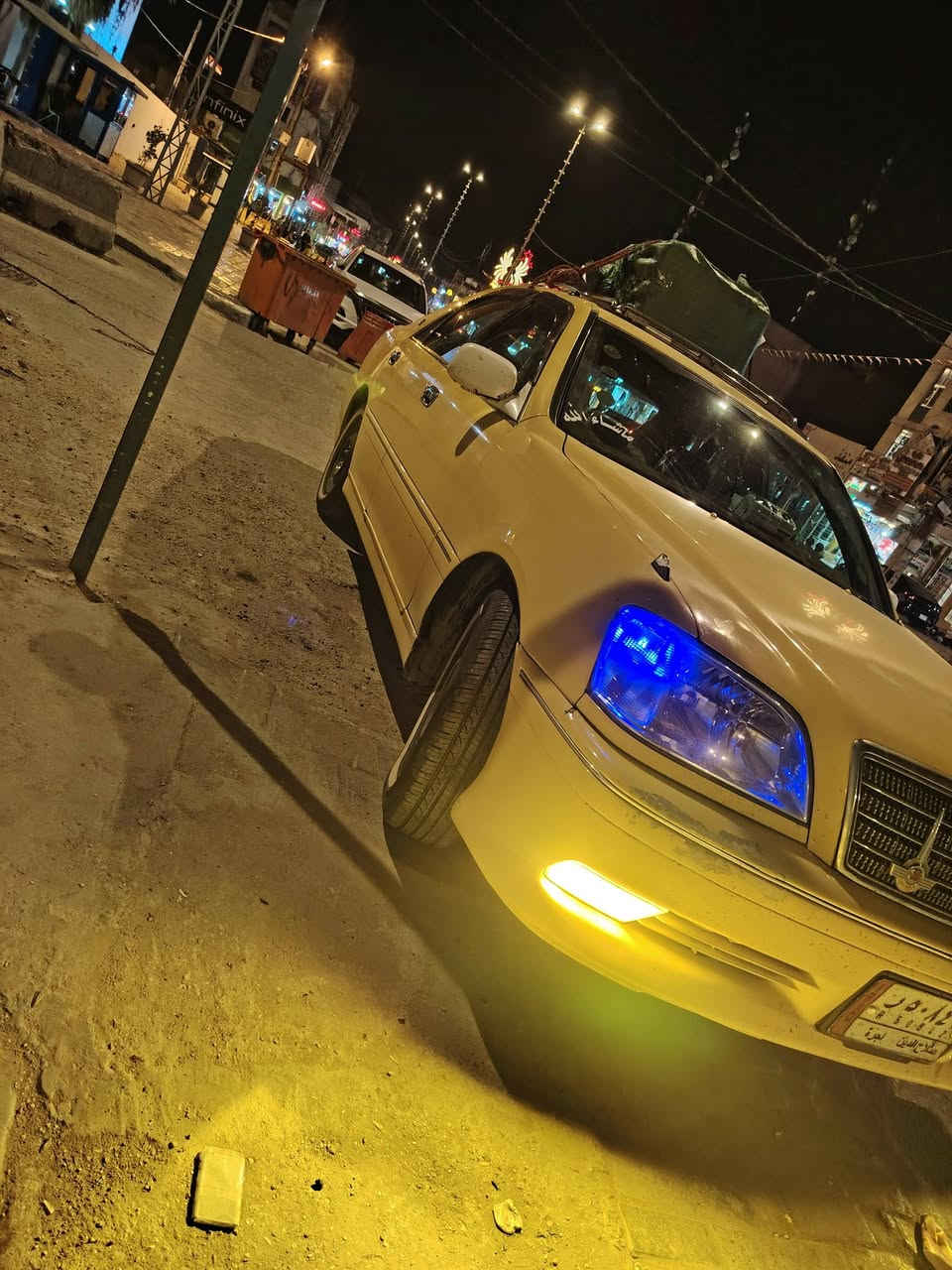 السلام عليكم سيارة للبيع ملكة فول اربع دكم فوول عدة فتحة تبريد قطعتين ثلاجة بردة خلفية كرستال اصل سياره تحويرة نجف فوك جوة دشبول عارف العيساوي سياره حلوة وكاعدة رقم ألماني ثاني يوم وكالة مفحوصة مرور وكمرك مادافع فول شاصي 75  مكينة ديفور الجبير سياره كاملة حداديه نفض ورة وكدام تخم تاير ابو الخط باتري جديد منضومه البانزين والمي كله جديد سياره حلوة وكاعدة عوزة ترتيبات بسيطه مصفرة هية خط كربلاء. بغداد كامل. مكان بابل المسيب ***********.  وعلية غرامات ينكطعن من سعرة سياره بيع او مراوس بسياره هم تكسي حسب الرأي
