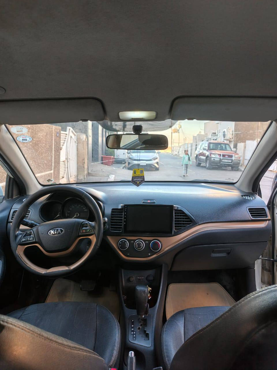 السلام عليكم بيكانتو خليجي
2013  بيها باب صبغ وبارد بسيط بل جاملغ 

سونار موجود موضح 

4 سلندر 

4 جام كهرباء 

السياره رقم اربيل 

مكانها بغداد الطالبيه 
السعر 82

***********
