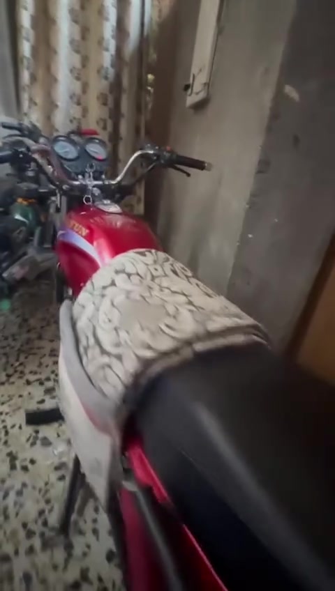 سلام عليكم دايون عضم موديل 18دراجه جديده واي خلل مابيهه بس عوجه بل ستيرن دراجه كامله مكاني كربلاء رقمي ***********سعر خاص واذا شراي تشلع عيوني اوراق اصولي
