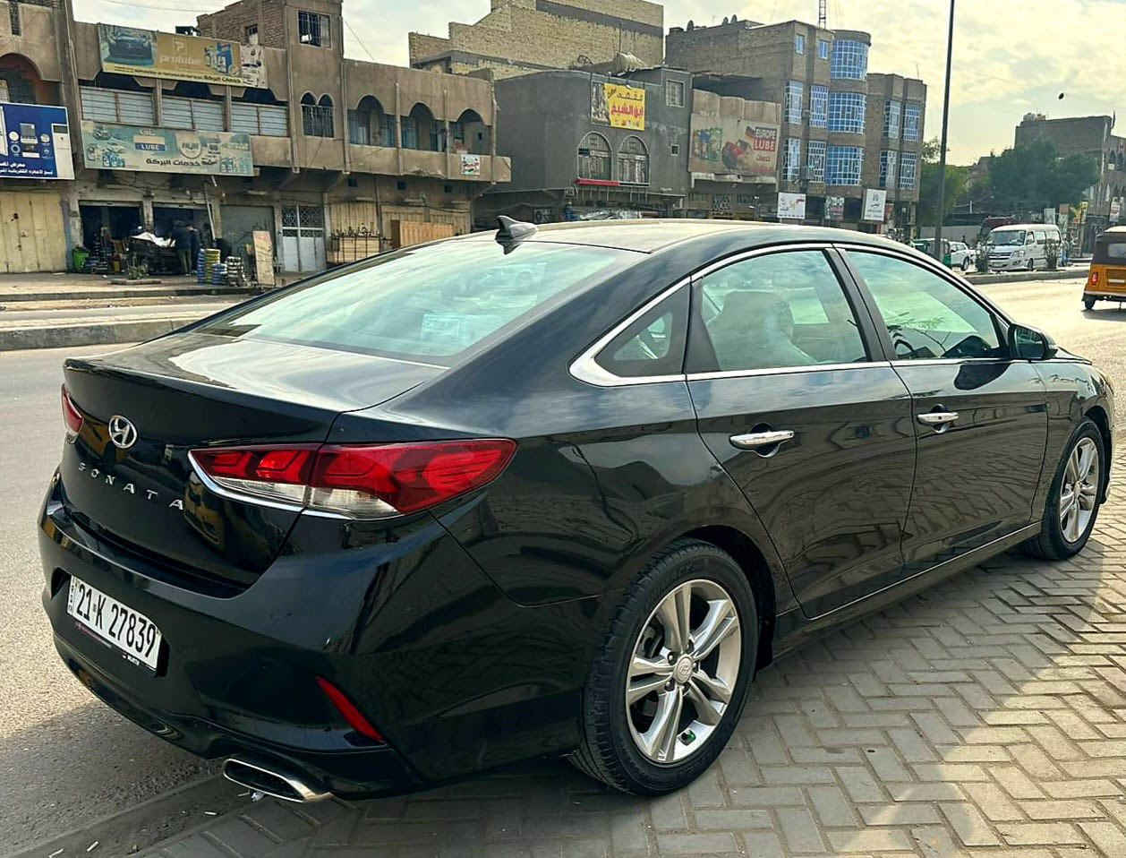 السلام عليكم سياره سوناتا موديل 2018وارد امريكي صور حادث منشوره رقم سلمانيه تحويل مباشر مواصفات فول ماعده فتحه سياره جاهزه حلوه محرك كير صدر تبريد تخم تاير مكفولة بدون تبديل بدون ايرباك العنوان بغداد الامين شارع نواب سعر 122$بيه مجال بصيط النتصال ***********
