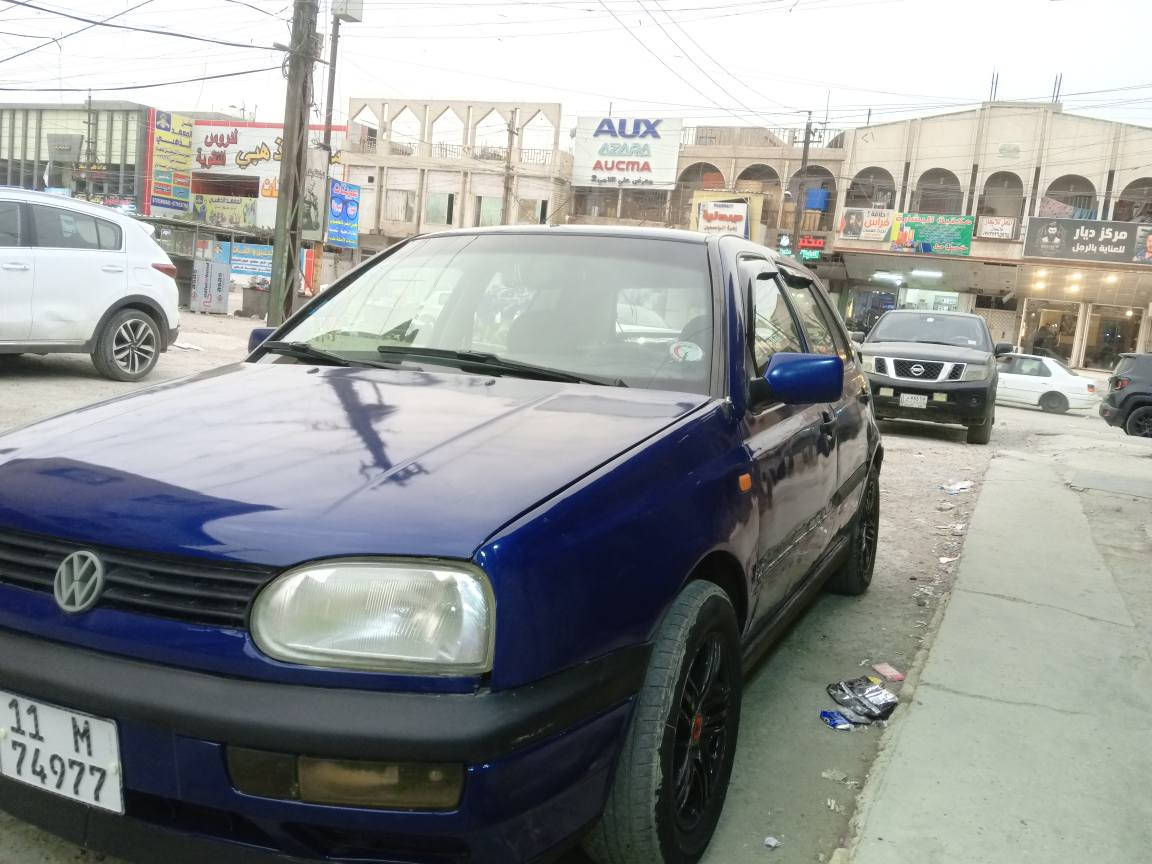 سلام عليكم شباب كولف موديل 93 سياره نضيفه جدا مصبوغه حزام كير مكينه مكفول رقم بغداد جديد بسمي شرط التحويل مكاني البياع  *********** سعر 46 بغداد, العراق
